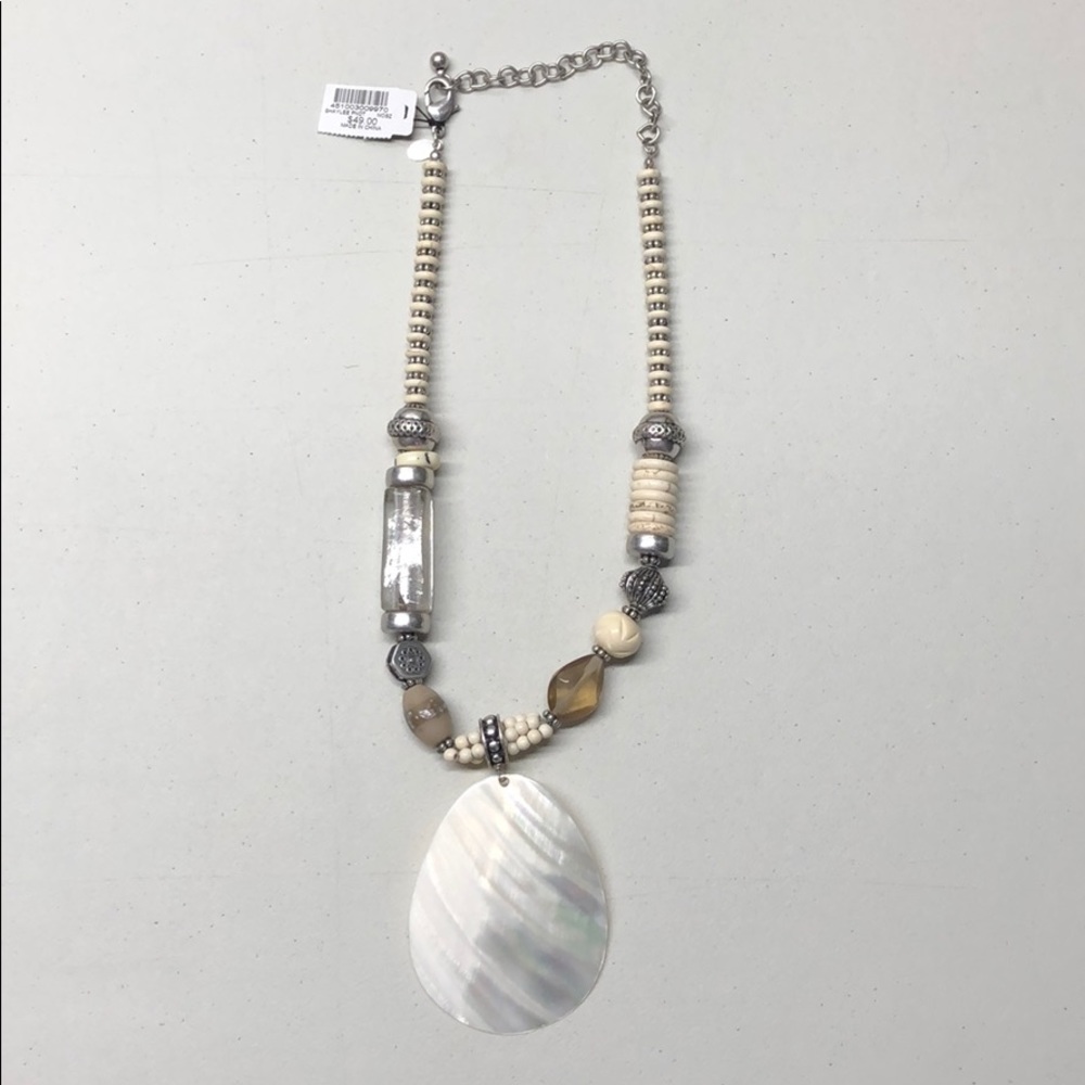 Chico’s shaylee pndt necklace